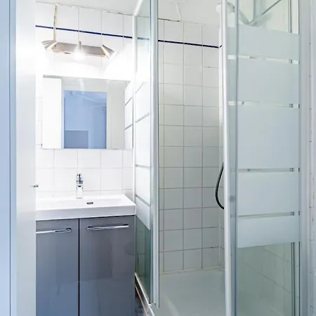 Апартаменты Flat Next To Montparnasse Train Station - Ii *